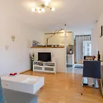 In Ruhiger Lage Appartement Uberlingen
