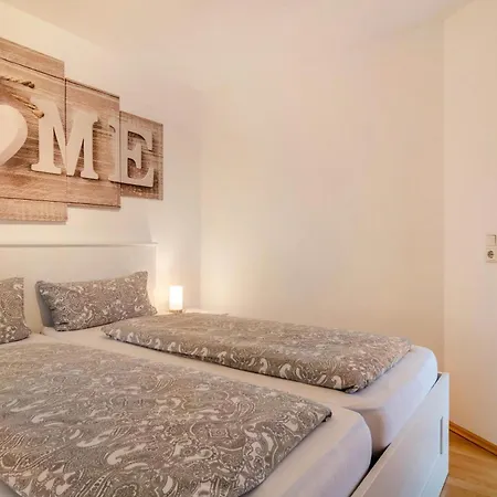 In Ruhiger Lage Apartment *