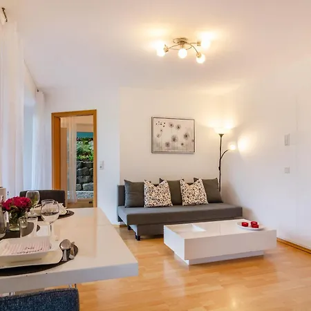 In Ruhiger Lage Appartement Uberlingen